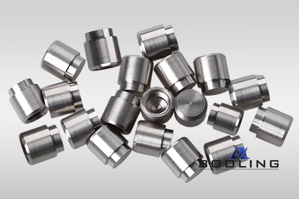 Metal inserts molding processing